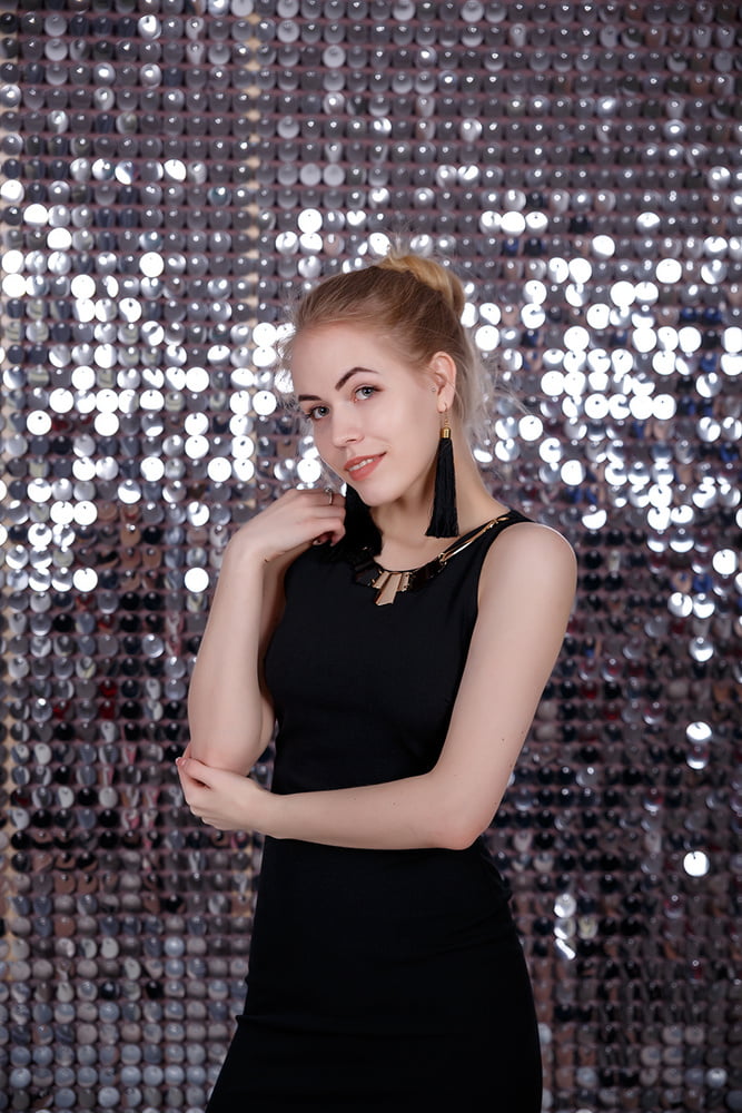 ロシアのモデルalena
 #96458884