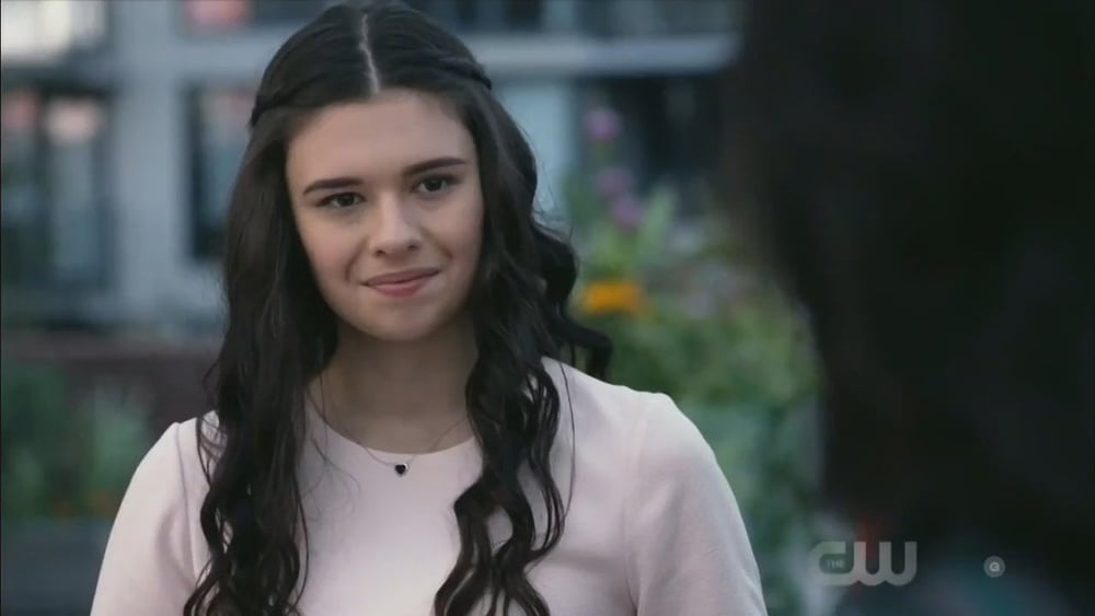 Nicole Maines adorable thing! #92769573