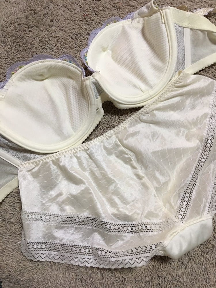 Bra and panties set #106460115