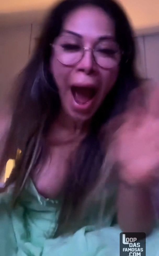 Maíra Cardi nackt #108241010