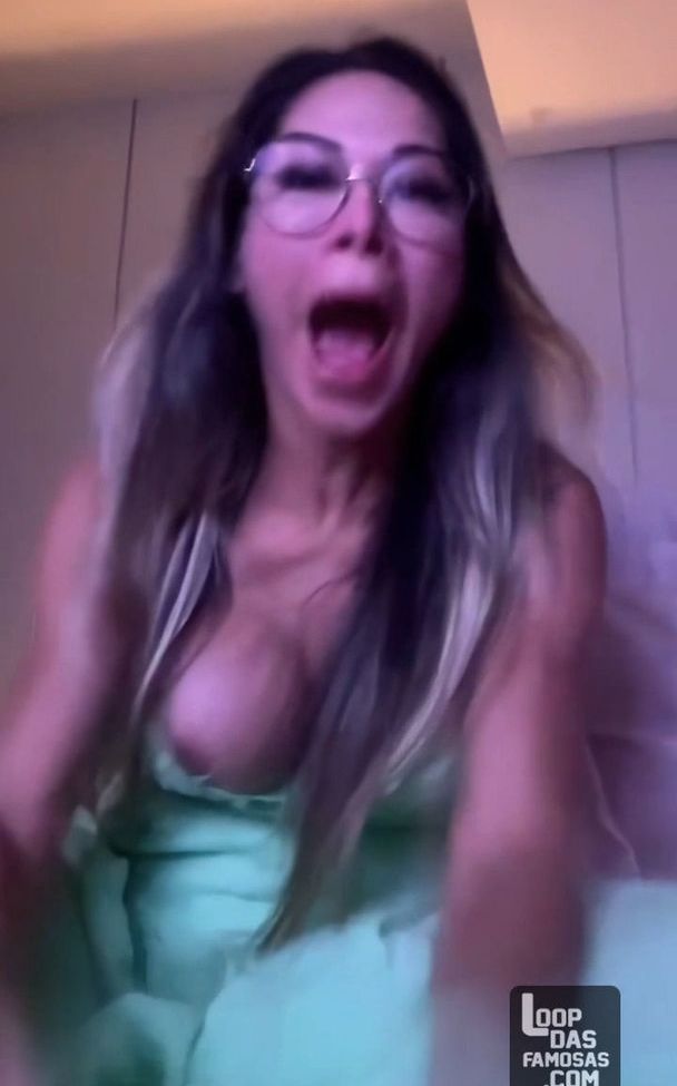 Maíra Cardi nackt #108241012