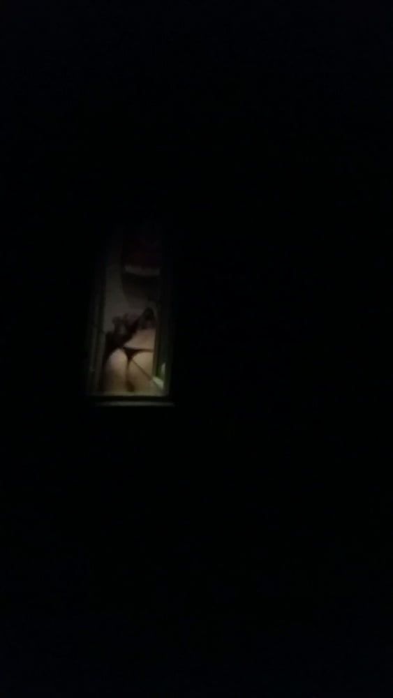 Spion Fenster Titten sexy Arsch rumänisch
 #90528085