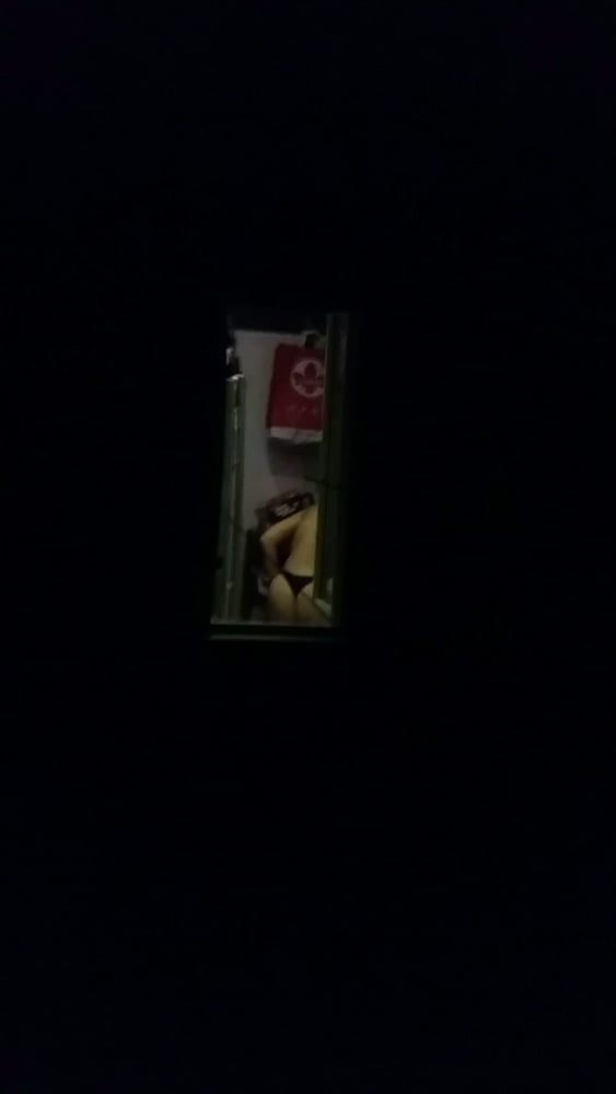 Spion Fenster Titten sexy Arsch rumänisch
 #90528108