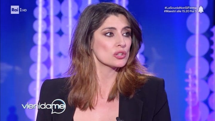 Elisa isoardi
 #93161176