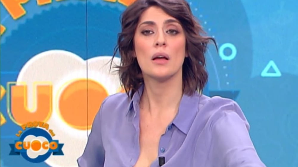 elisa isoardi #93161221