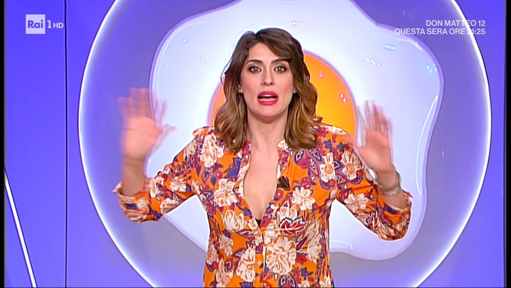 Elisa isoardi
 #93161326