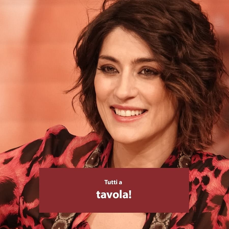 Elisa isoardi
 #93161501