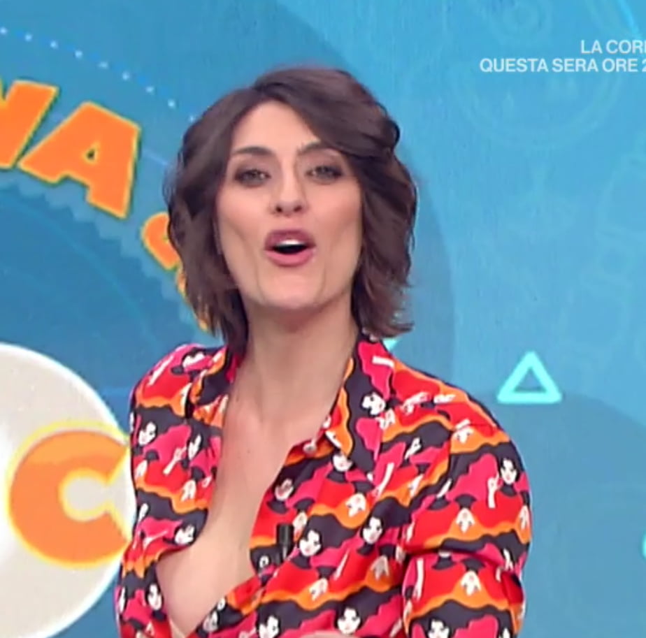 Elisa isoardi
 #93161751