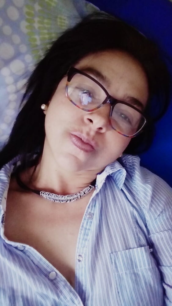 Facebook Milfs #90253818