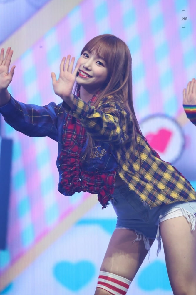 IZONE Yuri #90544317
