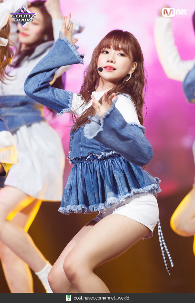 IZONE Yuri #90544473