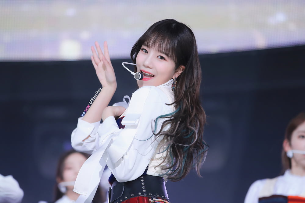 IZONE Yuri #90544990