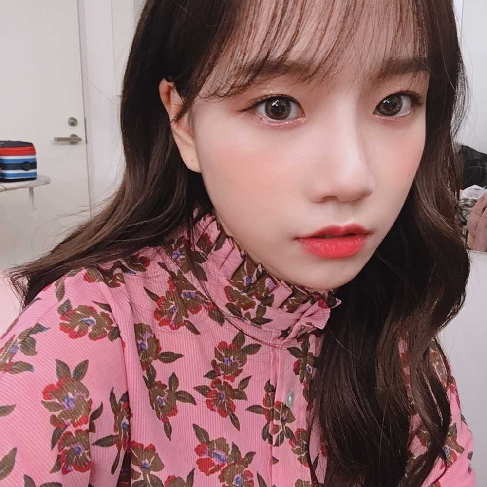 IZONE Yuri #90545298