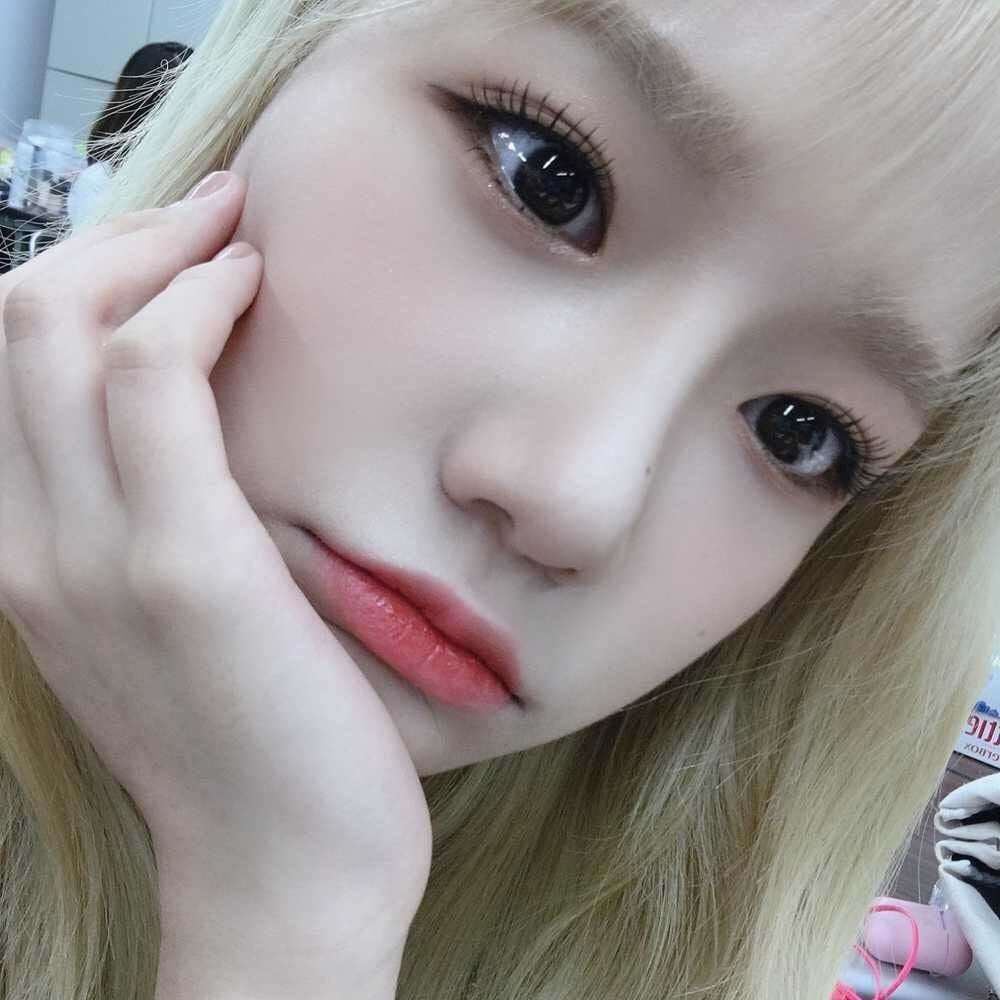 IZONE Yuri #90545409