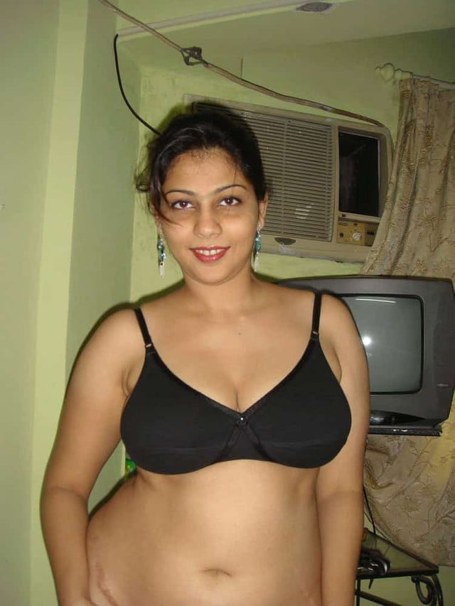 Bigboobs esposa india mamada
 #94900819