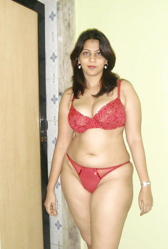 巨乳のインド人妻のフェラチオ
 #94900833