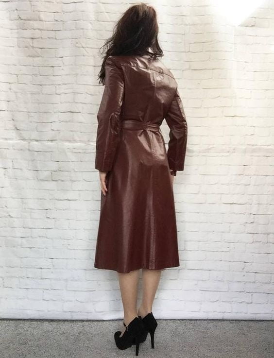 Manteau en cuir brun 3 - par redbull18
 #102124582