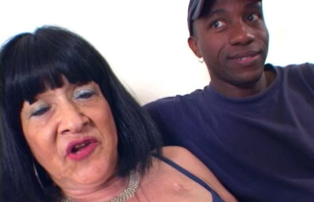 1075. #granny #grandma #mature #101722033