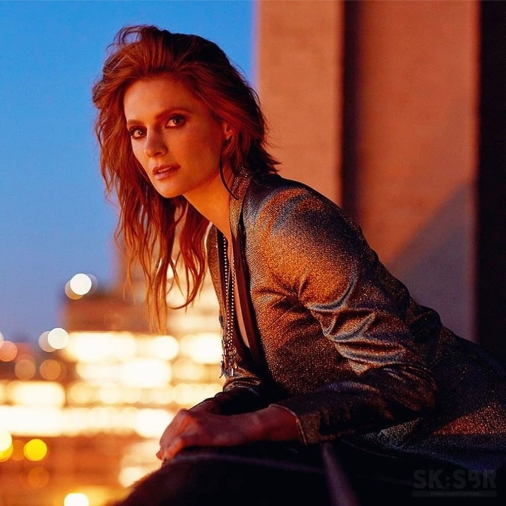 Stana katic
 #93180878