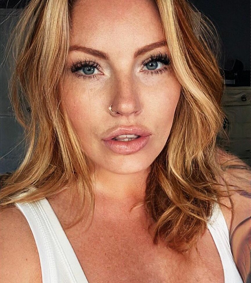 Anji Monique nackt #109023855