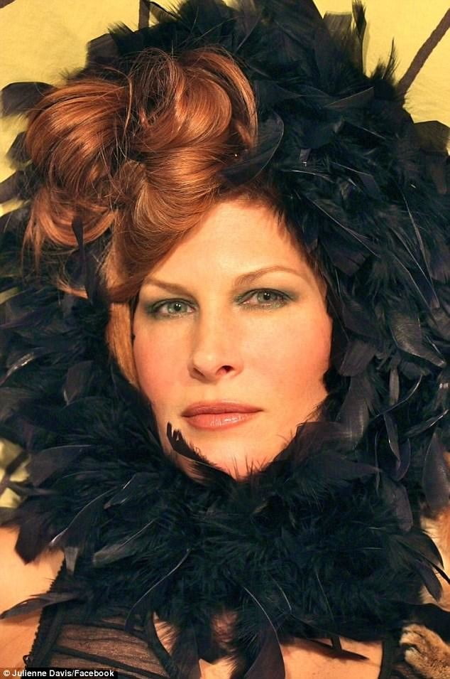 Ojos bien cerrados
 #89131138