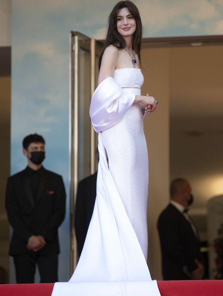 Anne Hathaway nackt #109676292