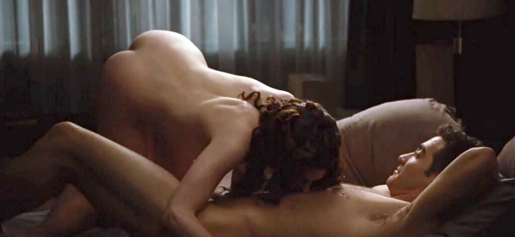 Anne Hathaway desnuda #109676403