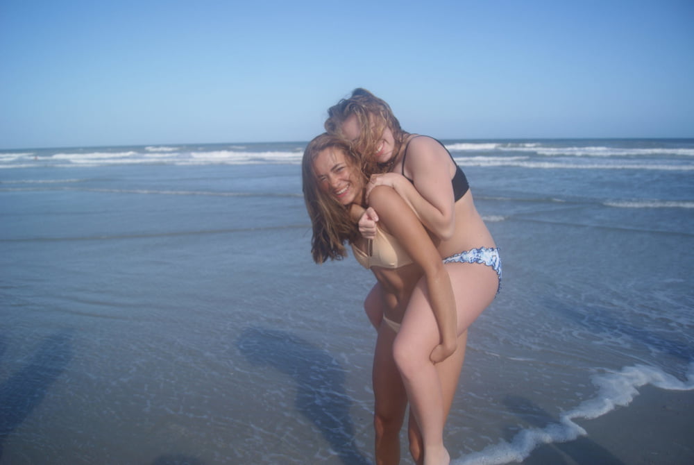 Gorgeous teen friends vacation pics #80142561