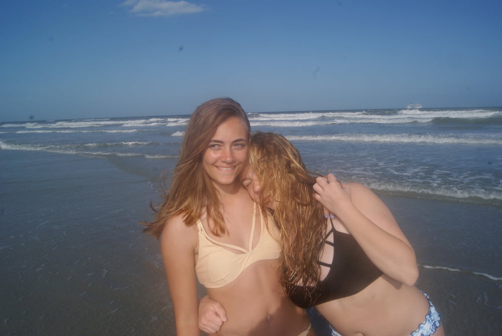 Gorgeous teen friends vacation pics #80142576