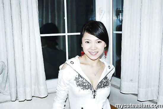 Homemade pics of asian girlfriend posing
 #106637608
