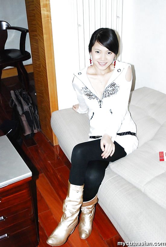 Homemade pics of asian girlfriend posing
 #106637621
