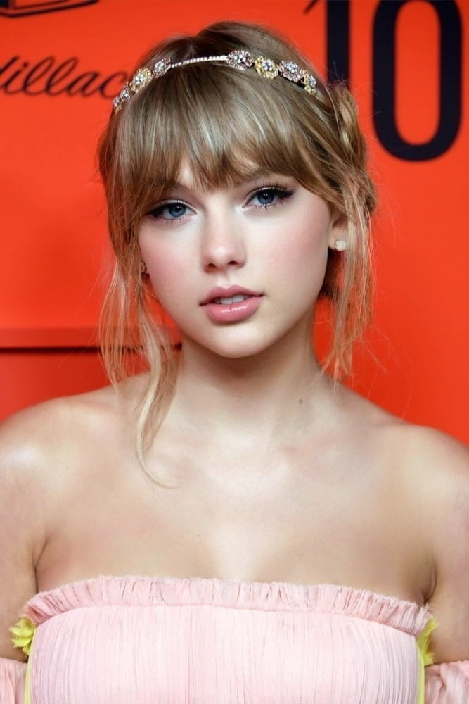 Taylor swift
 #80526985