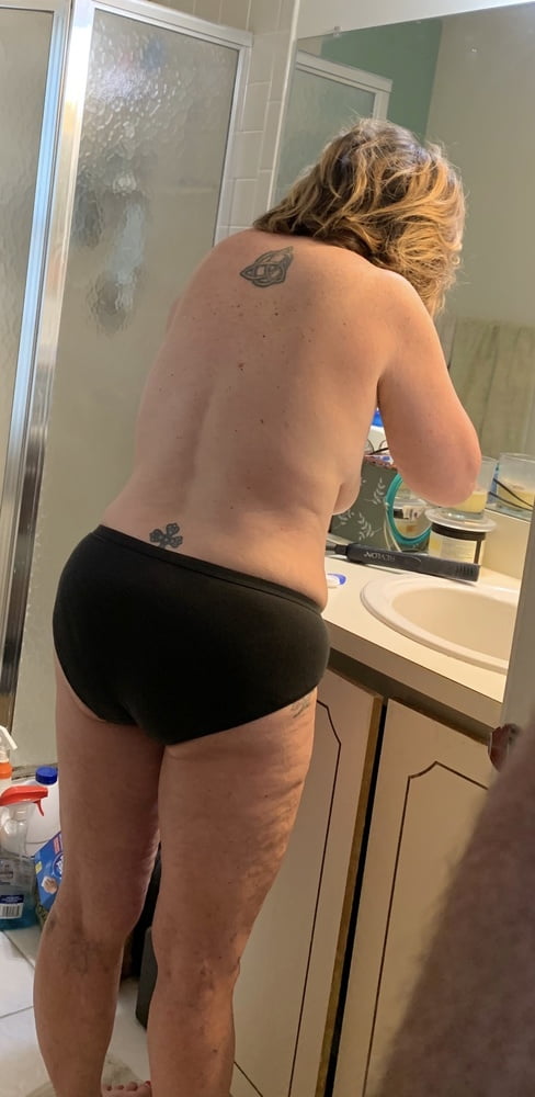 Kennen Sie diese Frau?
 #102548609