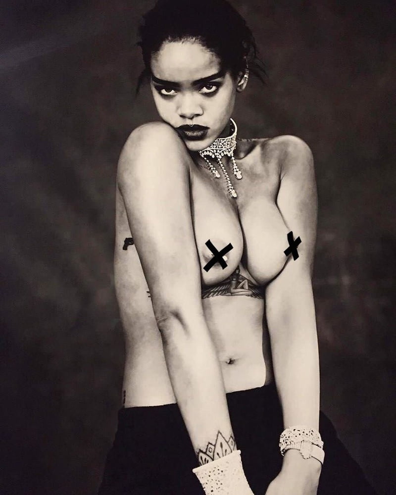 Rihanna #96724504