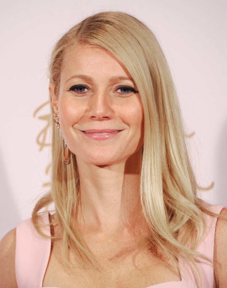 Sexy gwyneth
 #97243515