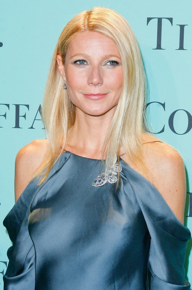 Sexy gwyneth
 #97243524