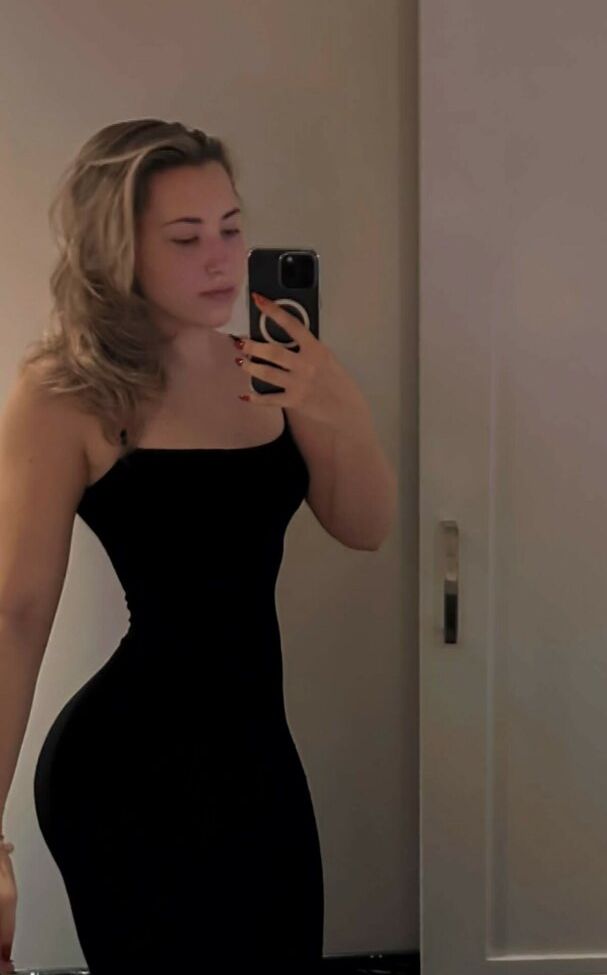 Pineapplebrat nude #107831460