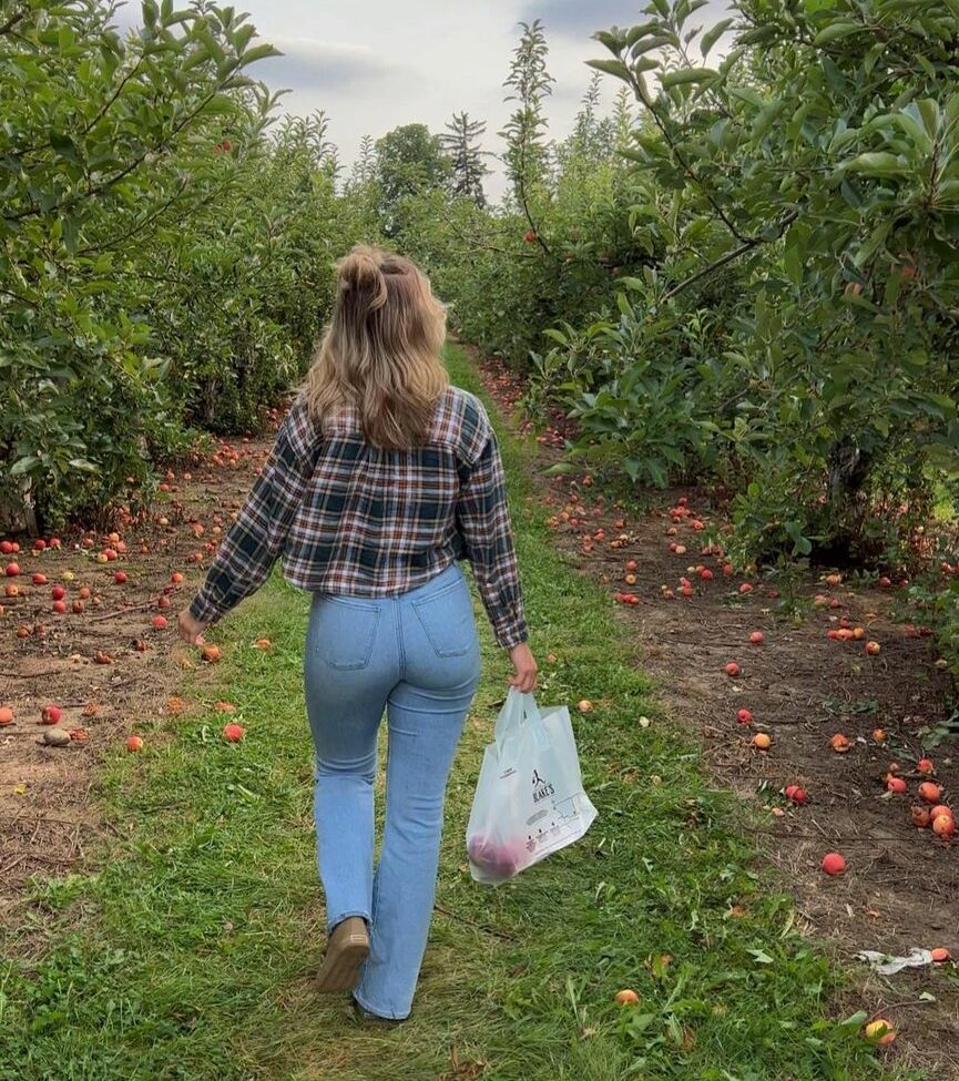 Pineapplebrat nude #107831593