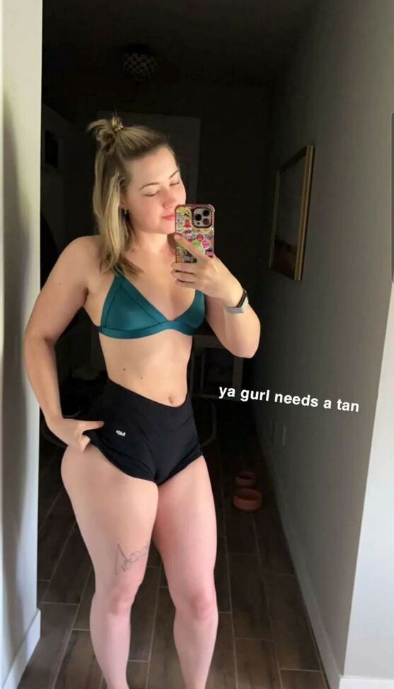 Pineapplebrat nude #107831646