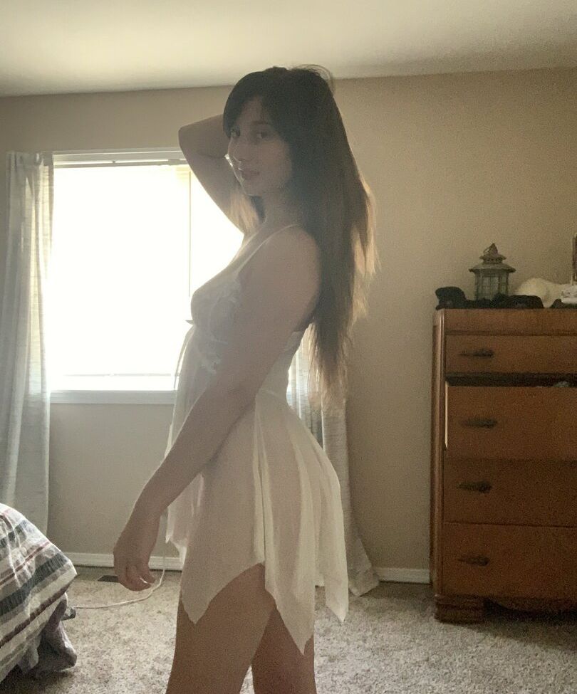 Sasha Sallow desnuda #108133774