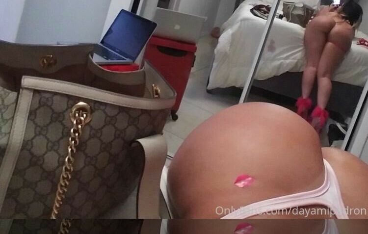 Dayami Padron nackt #108067500