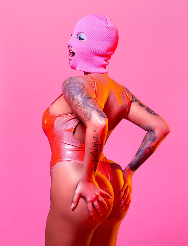 Amber rose seins nus et photos de chatte
 #106667034