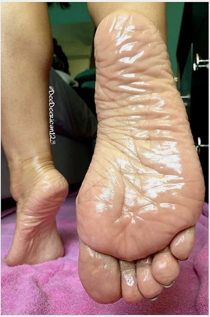Oh God My Big Dick Cums on Wrinkled Soles #89745584