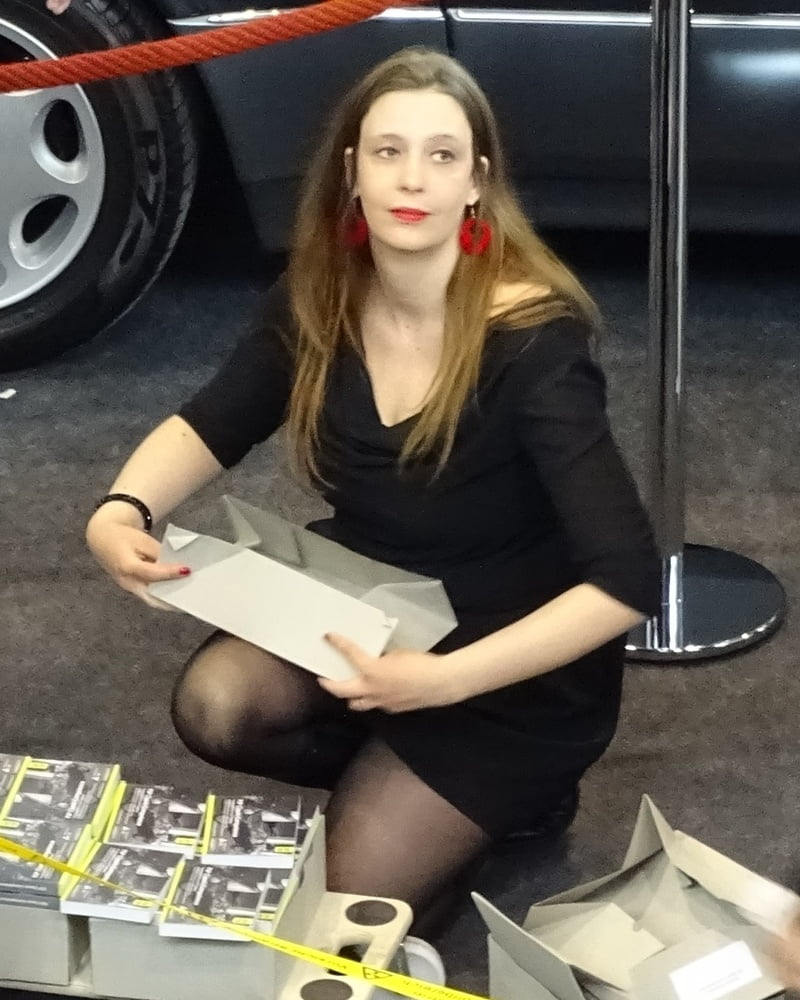 Exhibition cunt in pantyhose
 #92679964