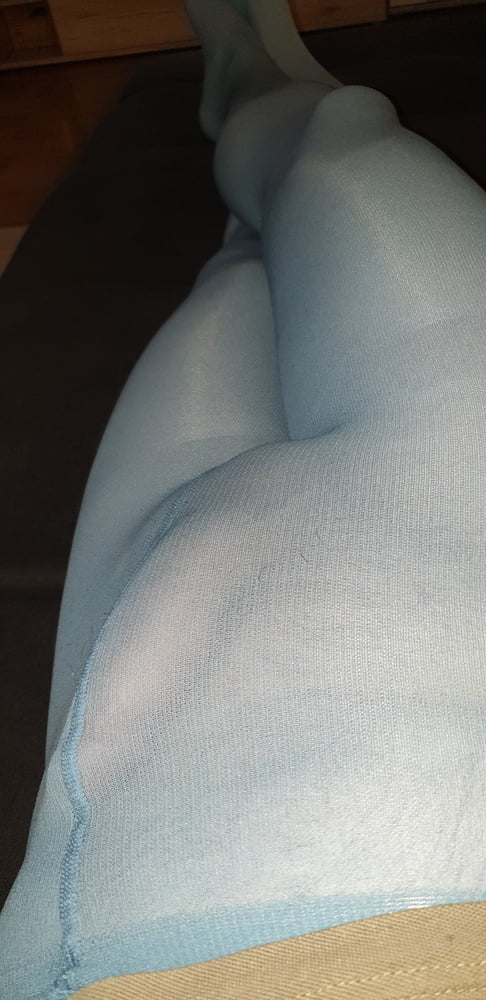 in strumpfhose entspannen #98247573