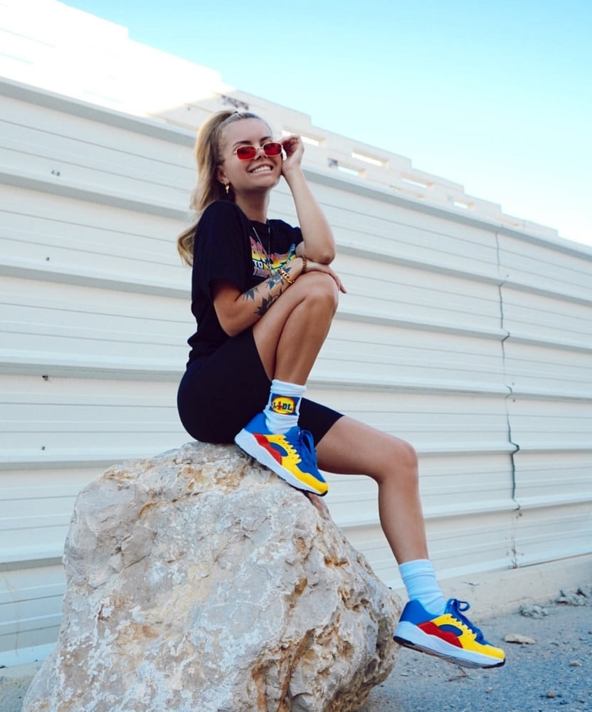 Romy coquine youtubeuse #81091348