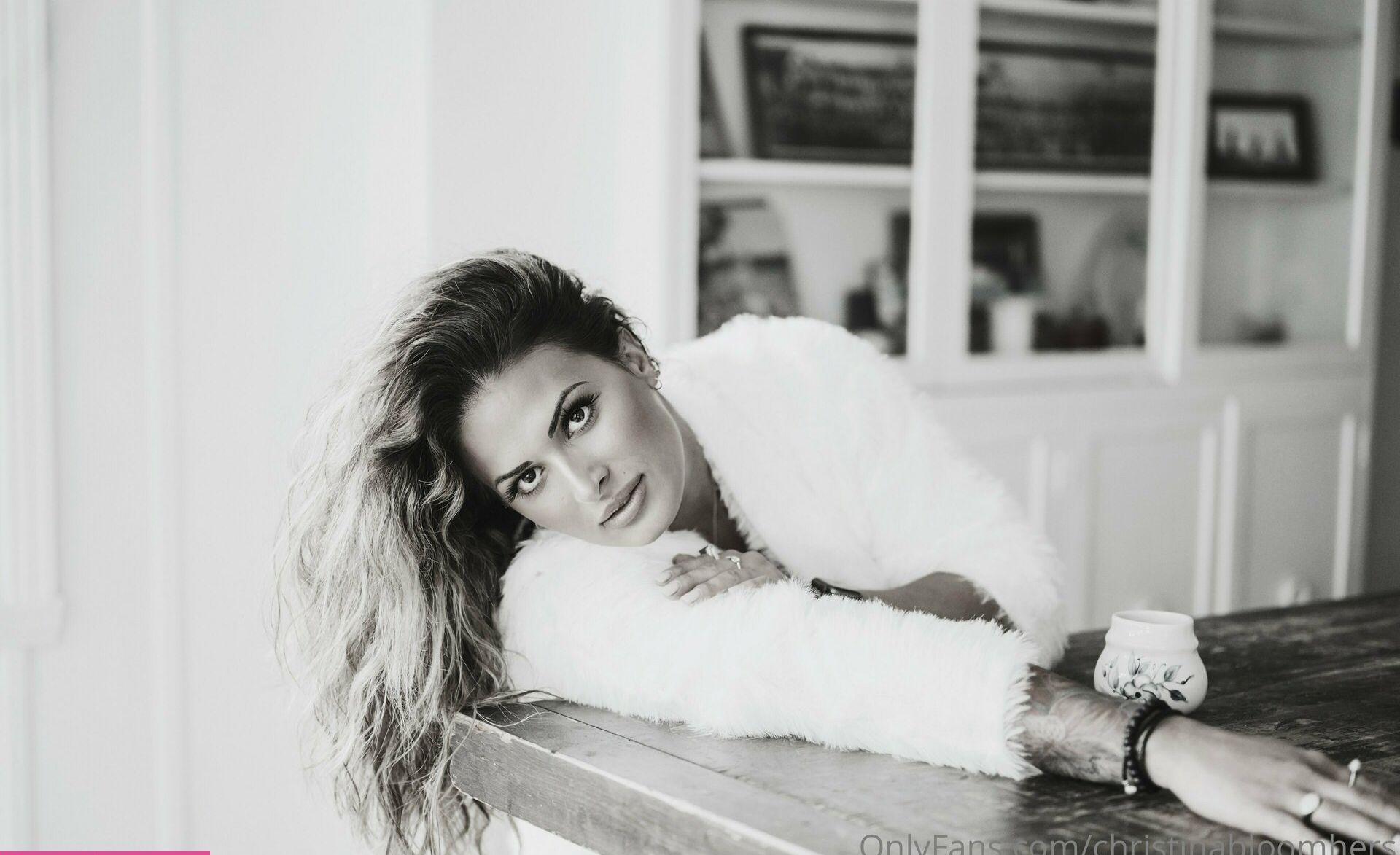 Christinaaahaha desnuda #108239253