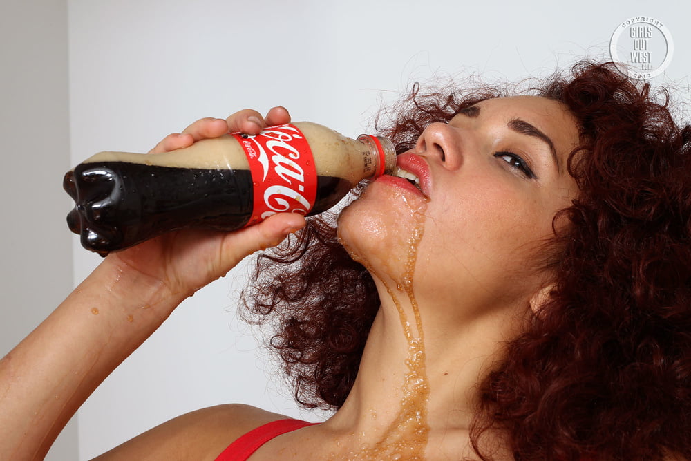Cocacola Girl Drink 01 #106861049