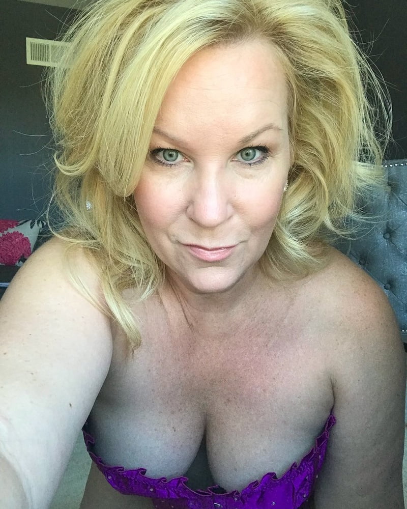 Sexy as fuck Chunky MILF Slut #97470984