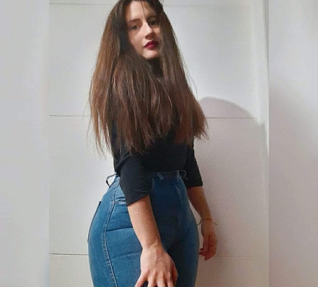 Antonella Greco desnuda #109375993